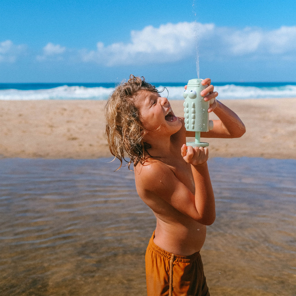 WATER SQUIRTER