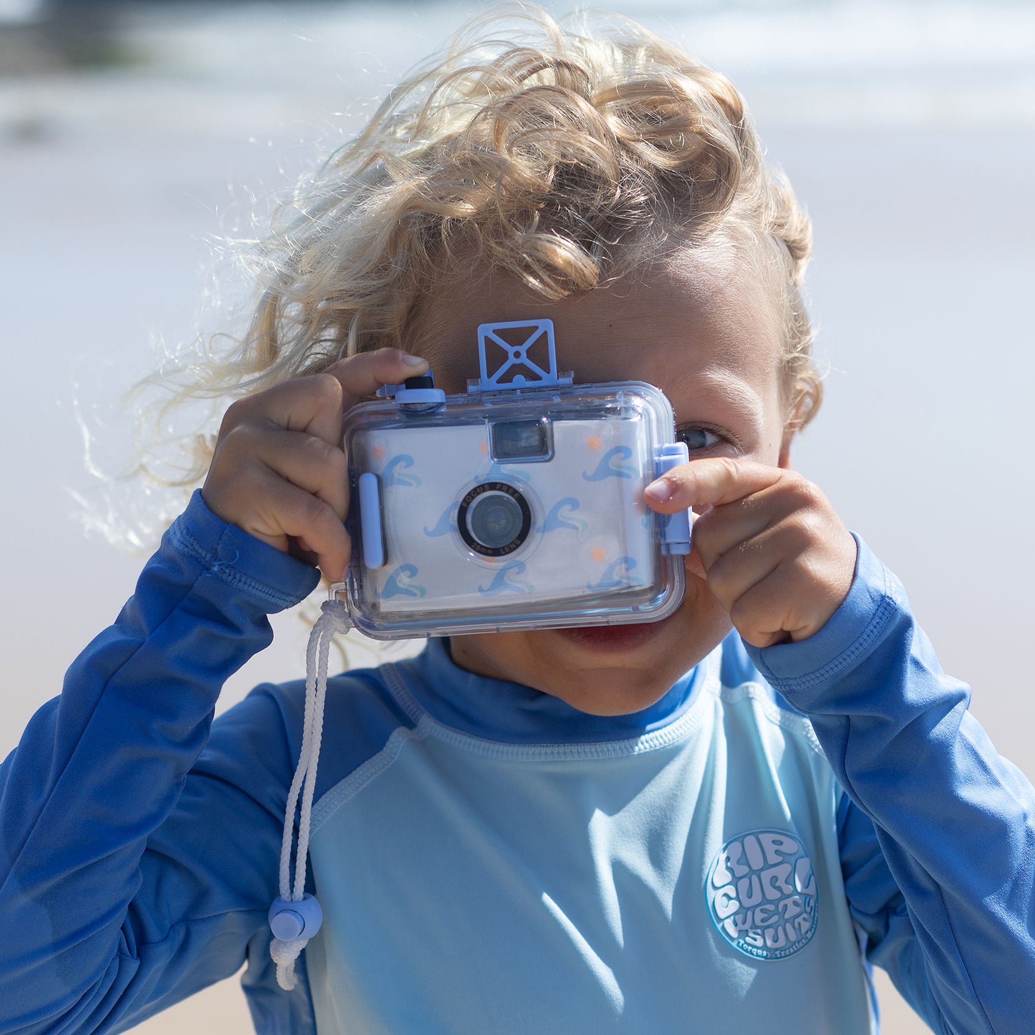 UNDERWATER CAMERA